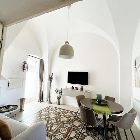 Suite Sami Charming Home Остуни Екстериор снимка
