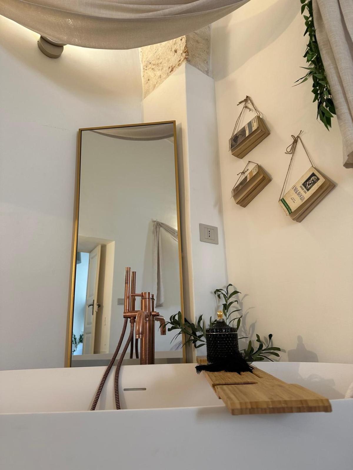 Suite Sami Charming Home Остуни Екстериор снимка