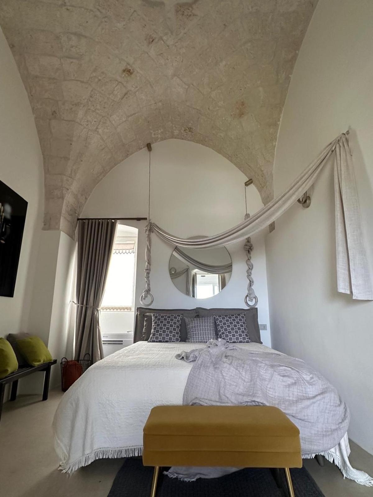 Suite Sami Charming Home Остуни Екстериор снимка